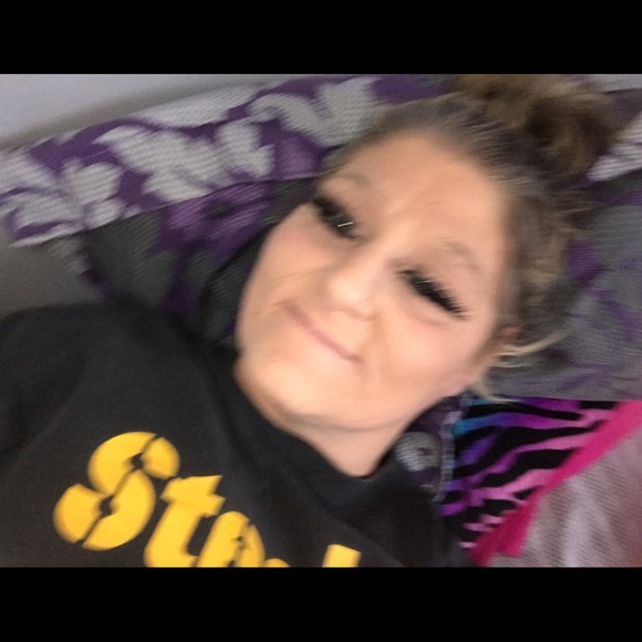 Meet your Posher, Tonya - Picture 1 of 1